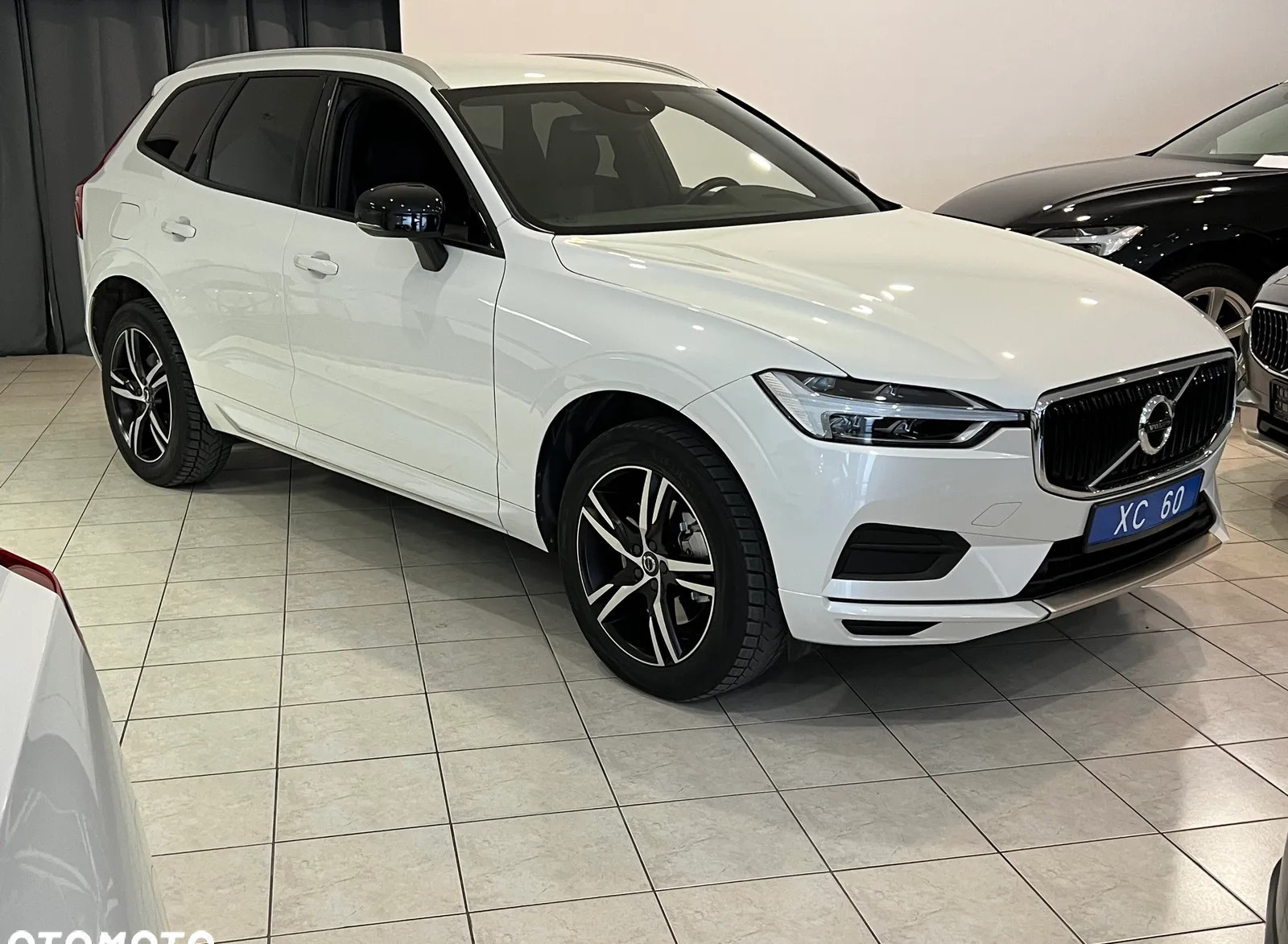 Volvo XC 60 cena 117900 przebieg: 224000, rok produkcji 2018 z Zelów małe 121